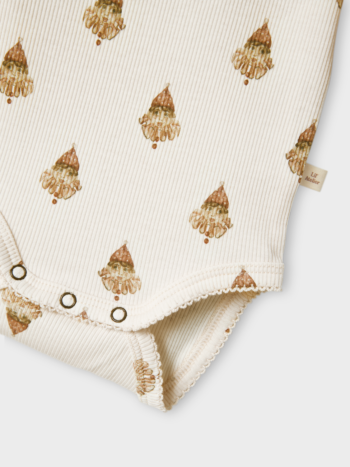 model_shot-front_full